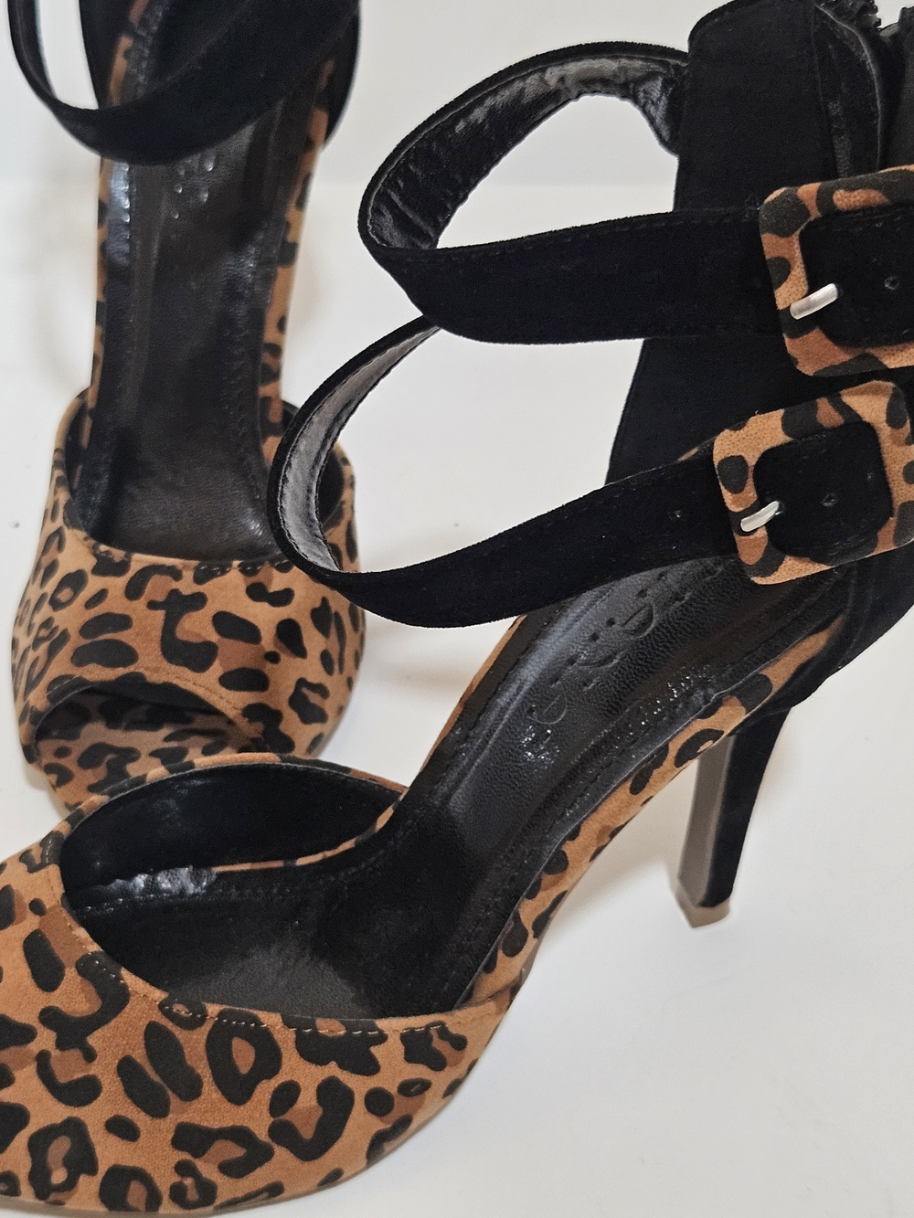 LILIANA Leopard & Black Buckle Ankle Strap Peep-Toe Stiletto Heels (Size 7.5) - Picture 10 of 15